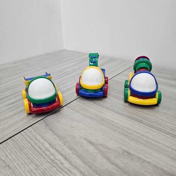 Jackpot Trucks LOT OF 3 Toy Cars Plastic Dump Cement Tow Vintage Play Green Red - Picture 1 of 4
